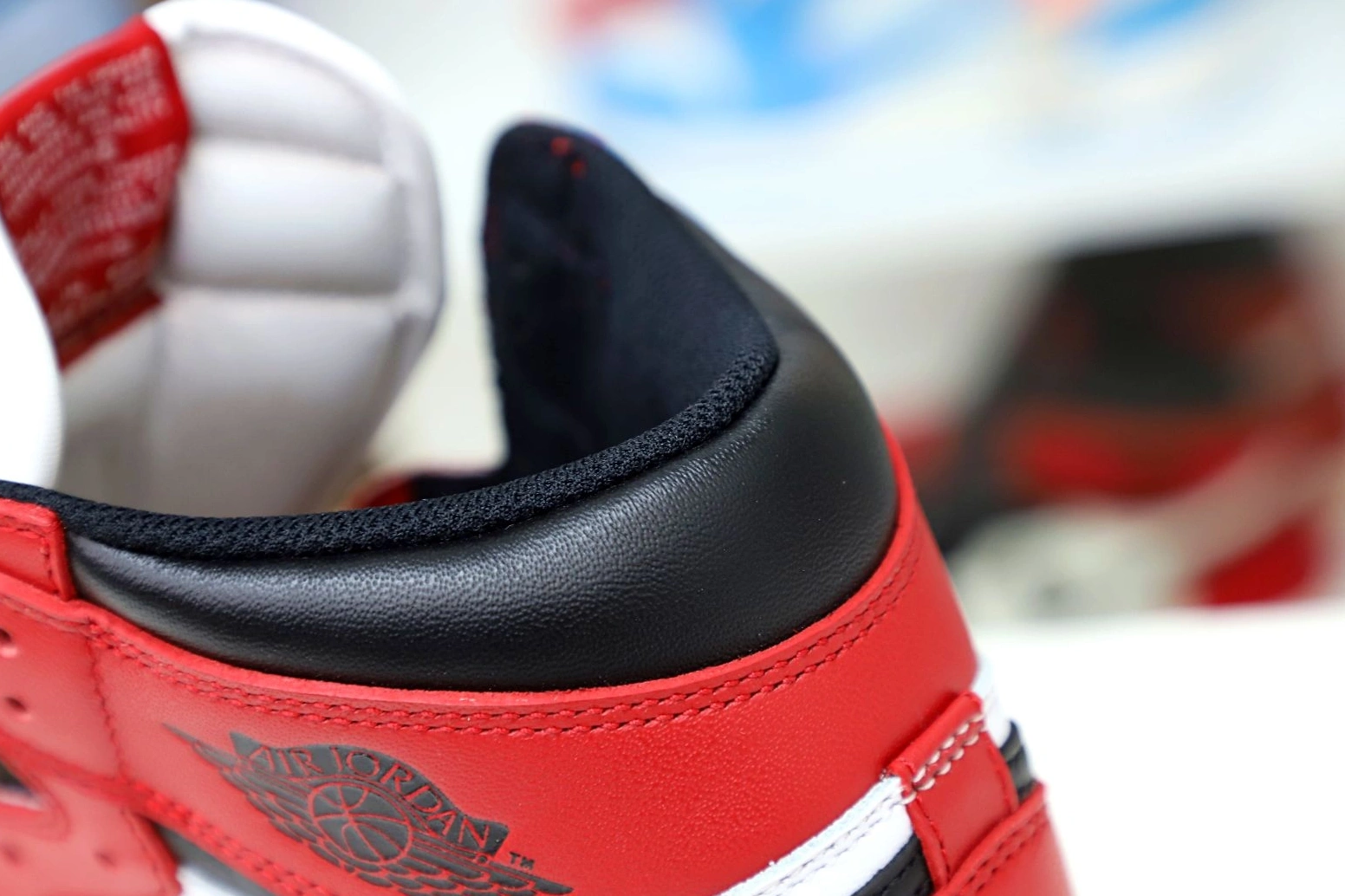 JORDAN HIGH 'CHICAGO' 2015 1 RETRO OG AIR 0902